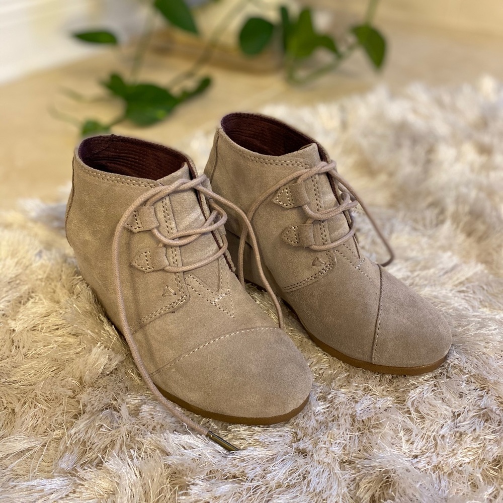 TOMS Kala cream colored wedge boots